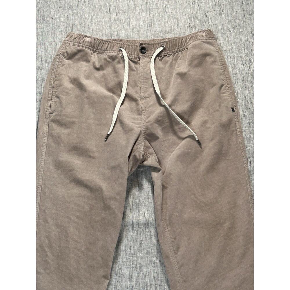 Vuori Optimist Corduroy Pants Mens Medium Relaxed Fit Walnut Athleisure V440 - Picture 8 of 16